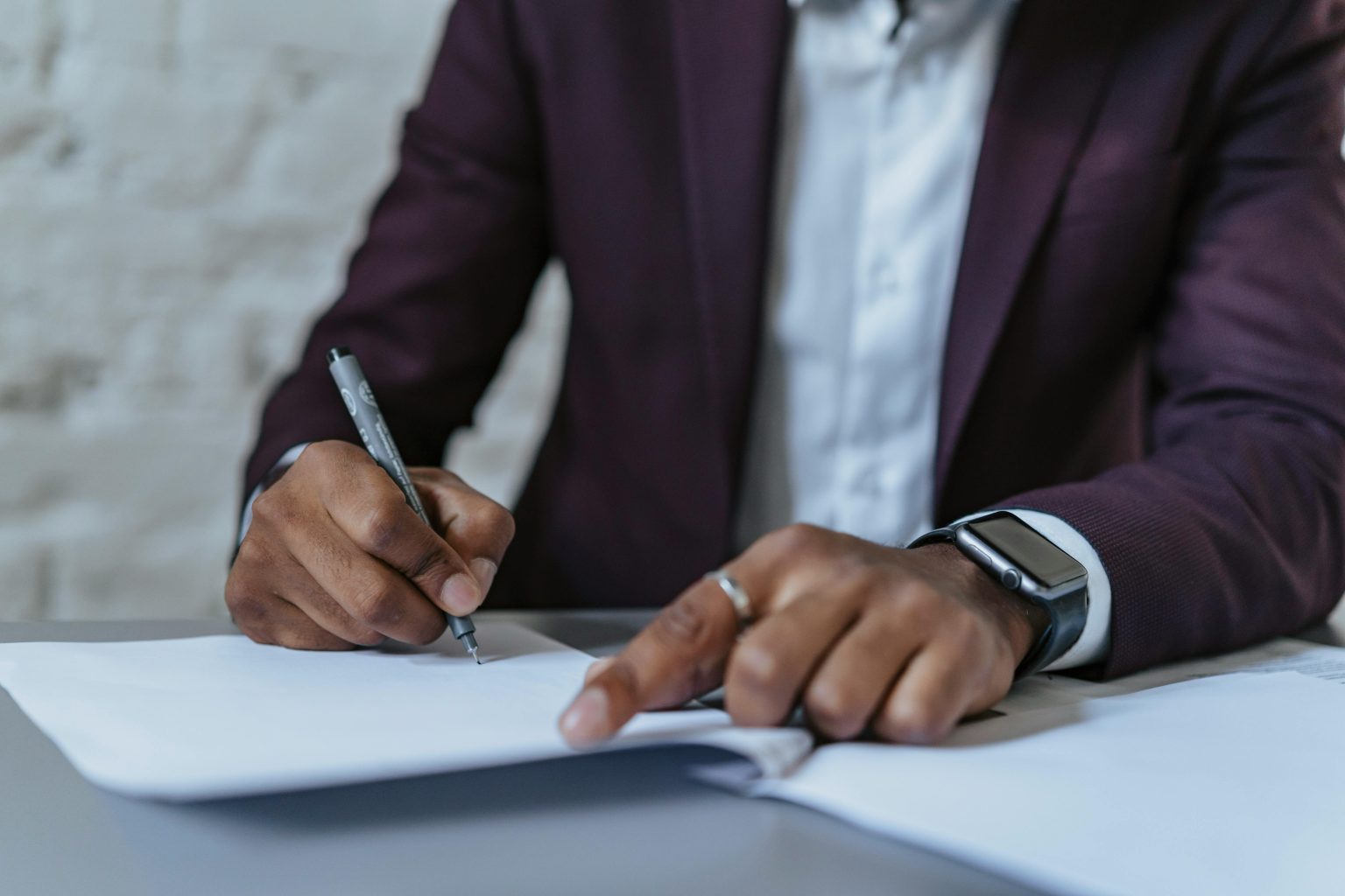 Why Hiring a Car Accident Lawyer Is Key to Maximizing Your Compensation